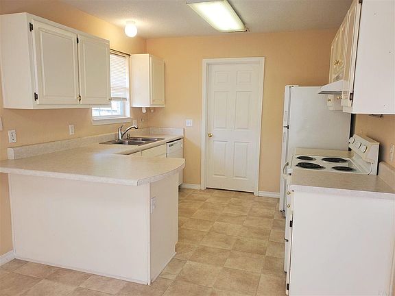 4th image of 2119 Jarrod Dr