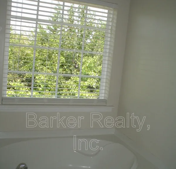 6005 Namozine Ct — Photo 8