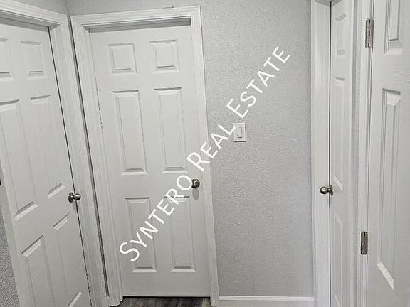 5th image of 1524 Glazier Dr #4