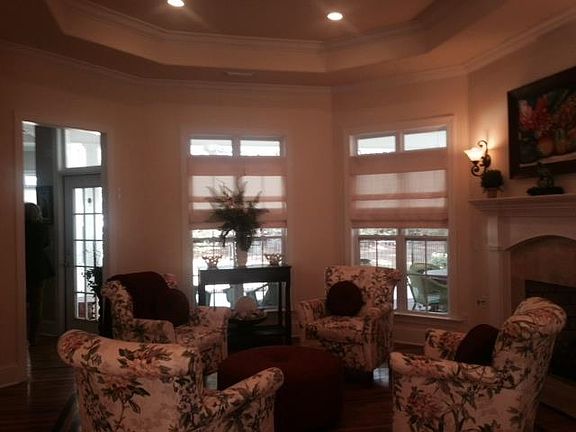 3rd image of 1382 Manor House Dr