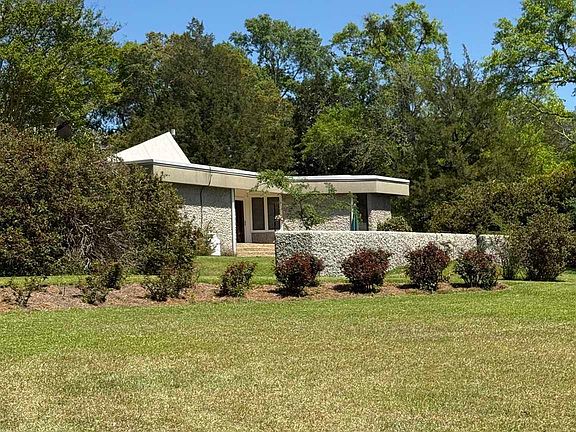 2nd image of 5516 Molino Rd