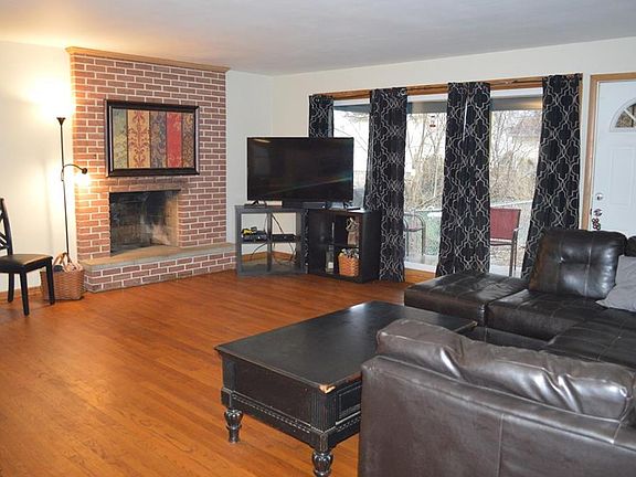 4th image of 3309 Glenwood Ave