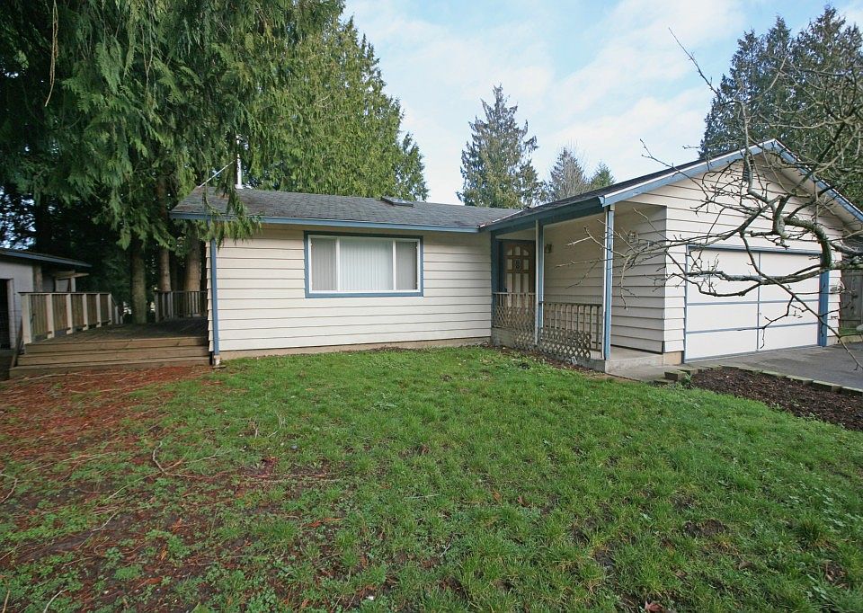 1st image of 1930 NW Circle Dr N