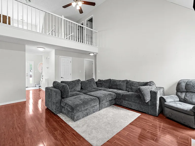 1283 Carnation Ct — Photo 7