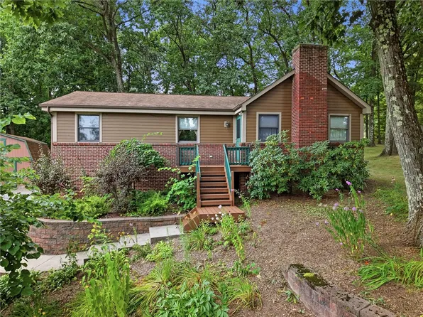 108 Needham Dr, Valencia, PA 16059