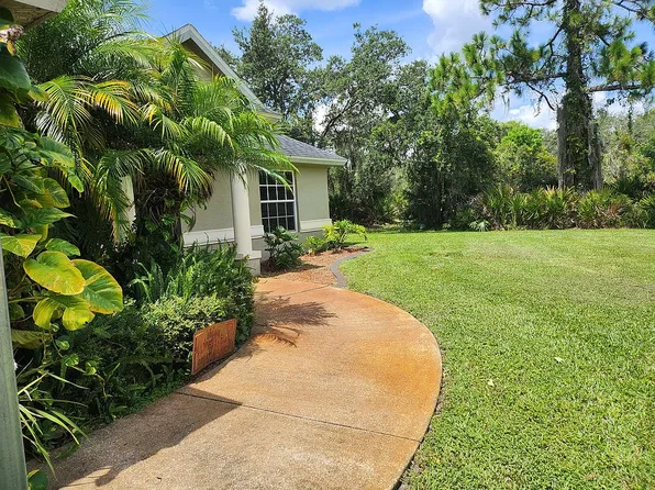 1226 Macaw Ave, Lake Placid, FL 33852