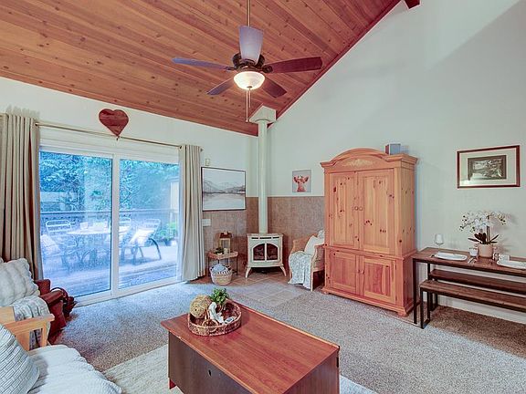 3rd image of 40806 Mill Run Ln