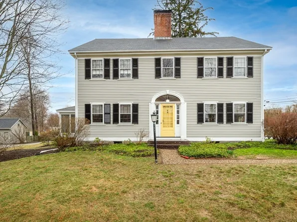 230 Asbury St, South Hamilton, MA 01982