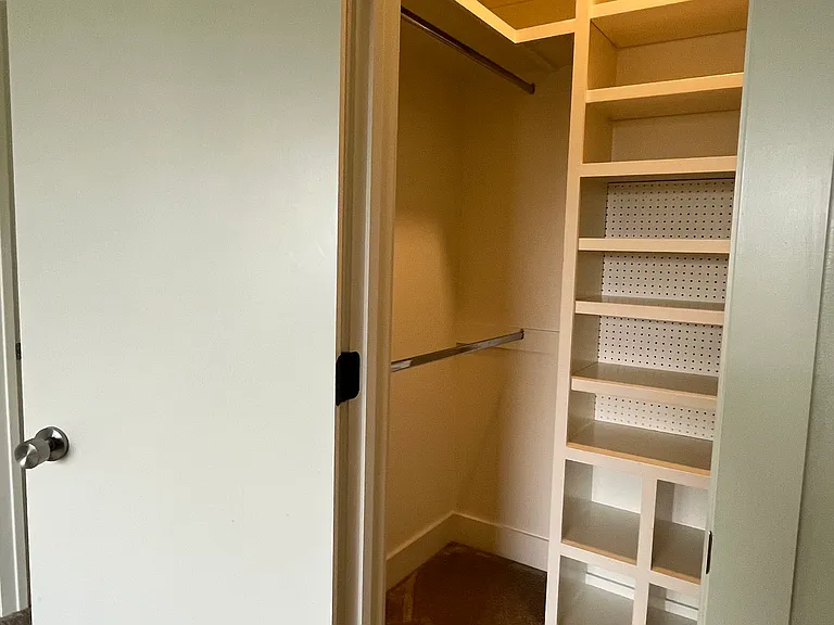 Closet 2