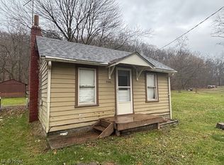 3556 Silliman St, New Waterford, OH 44445