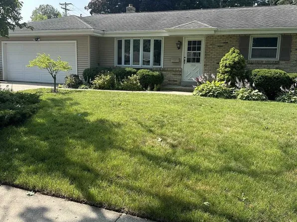 5021 Open Wood Way, Madison, WI 53714
