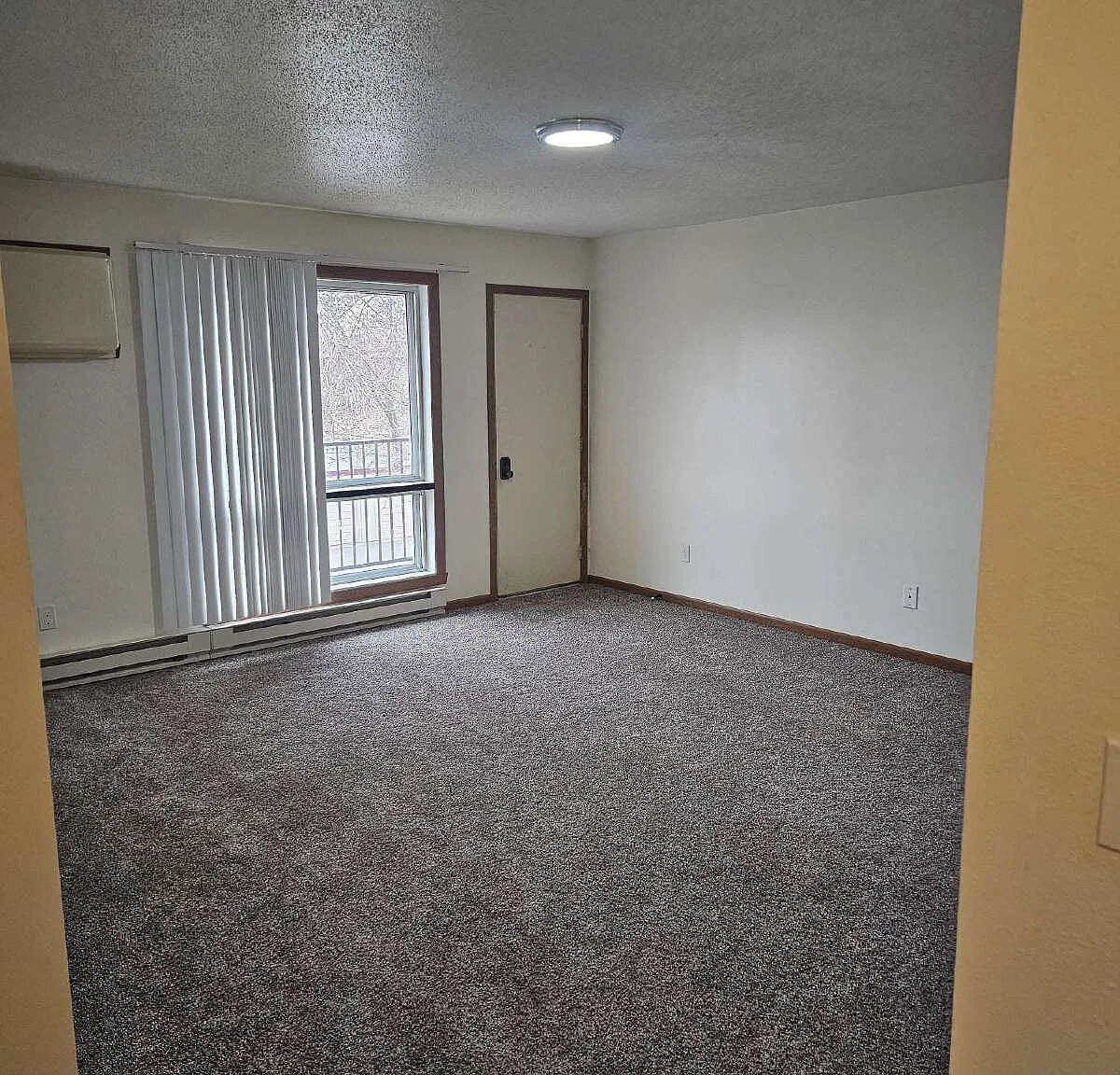 1 bed, 1.0 bath, 800 sqft, $700 — Photo 4