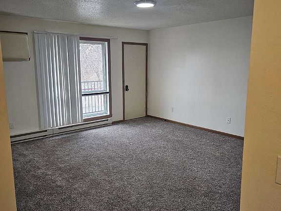 4th image of 1544 E Gateway Cir S #203