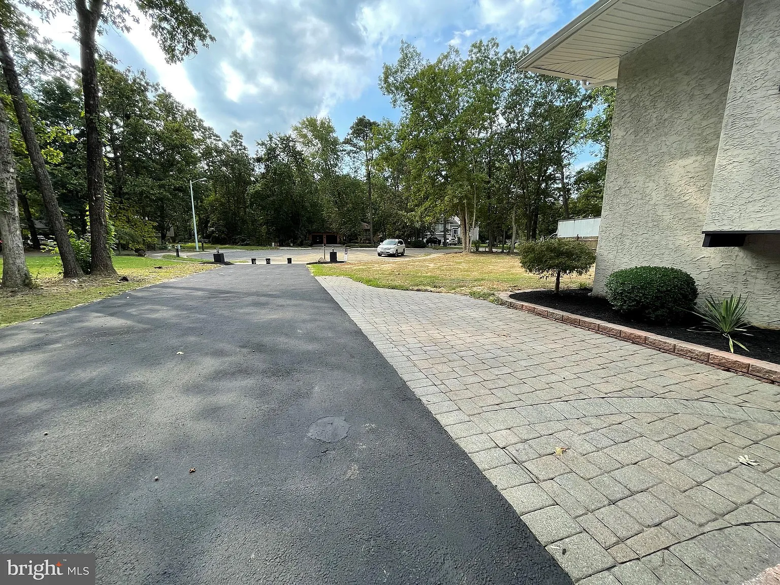 4 bed, 2.5 bath, 3530 sqft, $3,800 — Photo 4