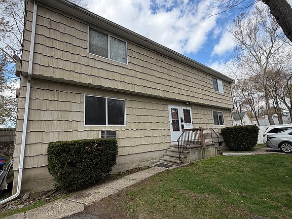 2nd image of 53 1/2 Glenwood Ave #A