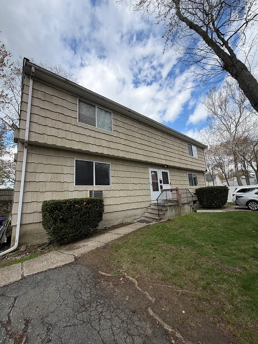 Building Photo - 53 1/2 Glenwood Ave #A