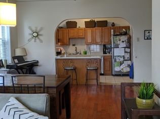 21-28 21st St #3, Astoria, NY 11105
