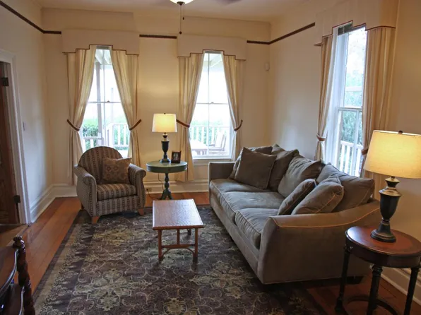 1423 Foothill Blvd, Calistoga, CA 94515