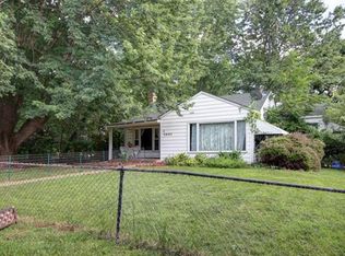 2601 NE 36th St, Kansas City, MO 64117