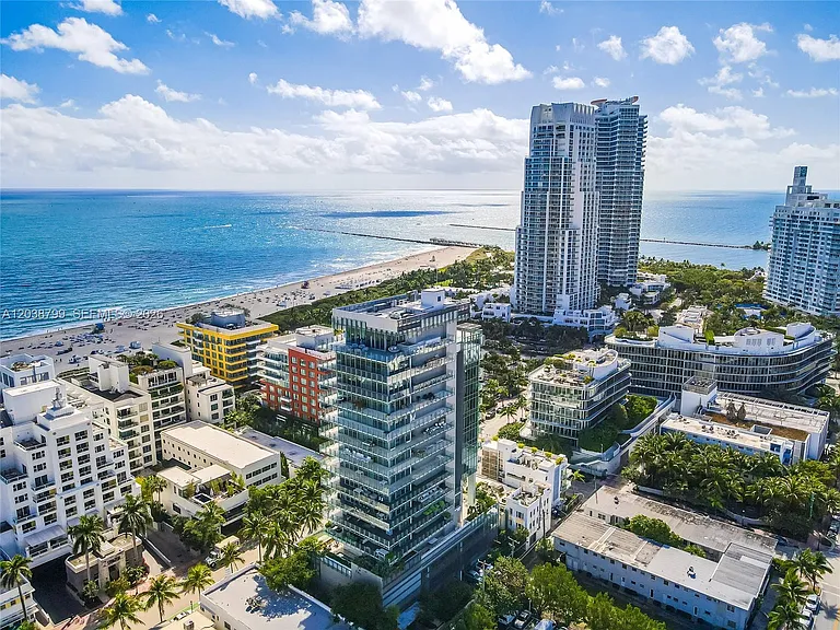 120 Ocean Dr #700 — Photo 4