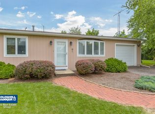 18 Shell Ct, Oswego, IL 60543