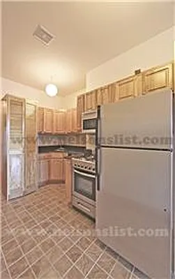 Rented by R New York | media 22