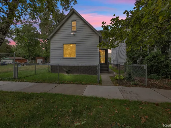 4450 Military St, Detroit, MI 48210