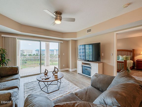 2nd image of 4630 Harbour Village Blvd