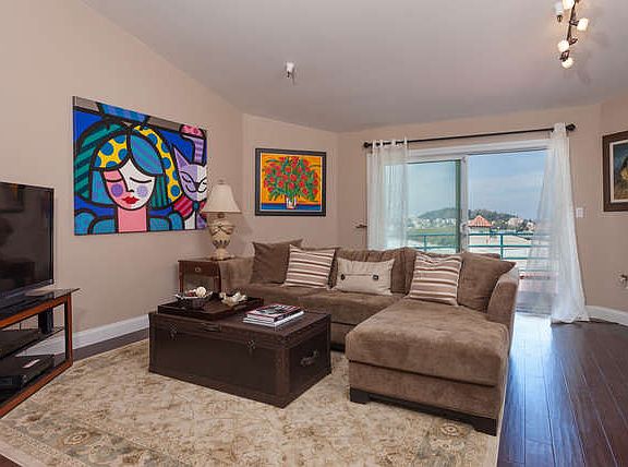 4th image of 3620 Market St APT 5