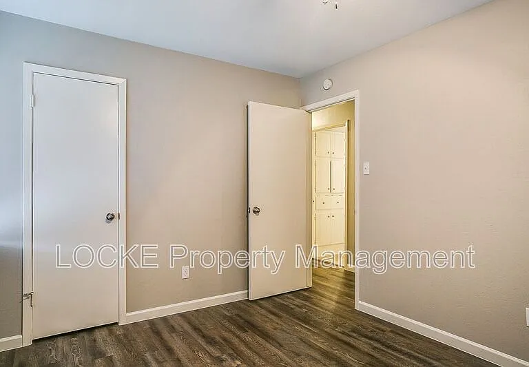 512 Stallion Ln — Photo 15