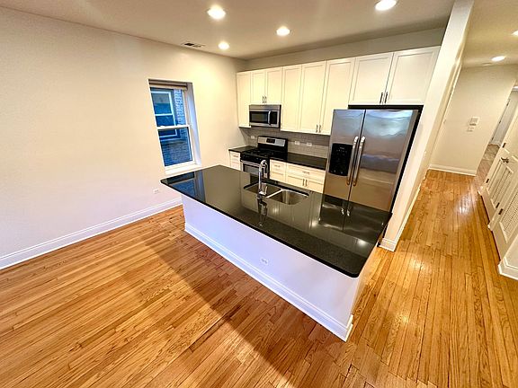 3rd image of 6453 N Newgard Ave #6455-1