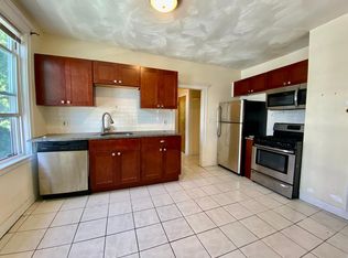 24 Fawndale Rd APT 3L, Boston, MA 02131
