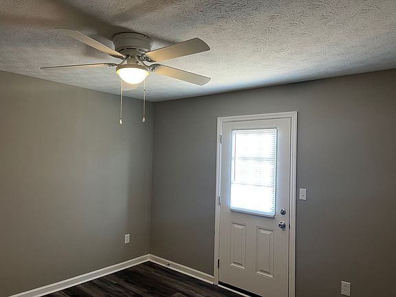 5th image of 1041 Brandy Ln APT 1