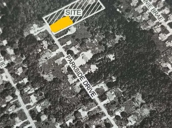 831 Parkside Dr, Harborcreek, PA 16511