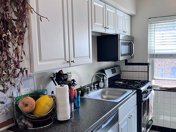 3rd image of 3416 Shaw Ave APT 5
