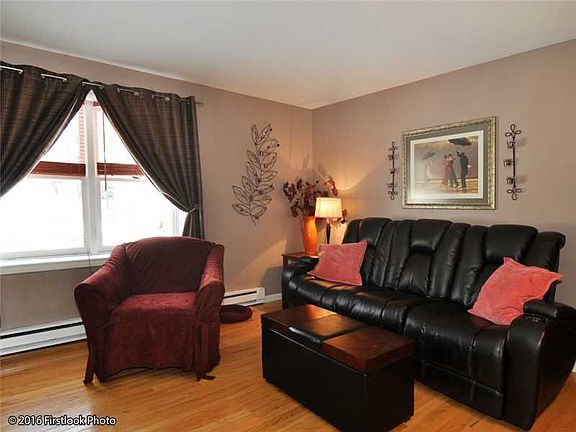 3rd image of 120 Fairway Dr #120
