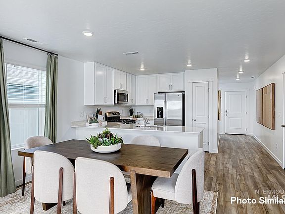 7th image of this home