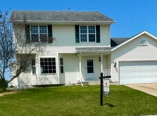 425 Vorndran Dr, Belleville, WI 53508