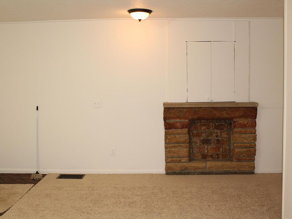 1st image of 418 Woodward Ave APT 1