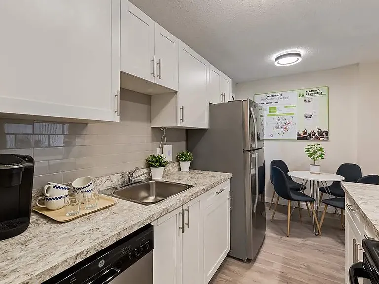 1008 14th Ave SW #201 — Photo 19