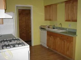 31242 Fairfield Dr, Warren, MI 48088