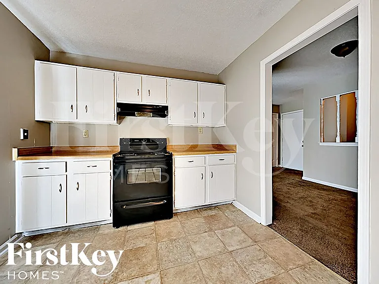6773 Rockbrook Dr — Photo 6
