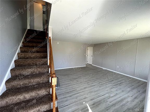 3rd image of 25 Greencliff Dr