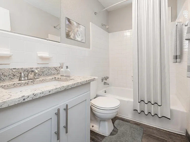 Sage Pointe Apartments — Photo 47