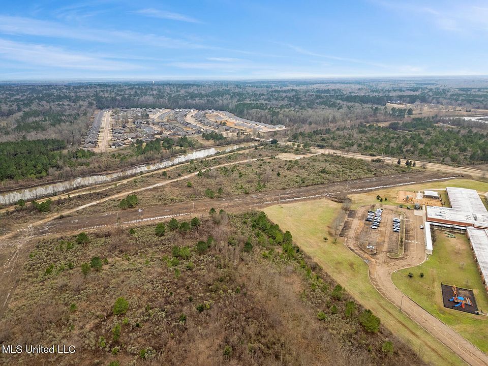 2nd image of 1 Stonebridge Blvd