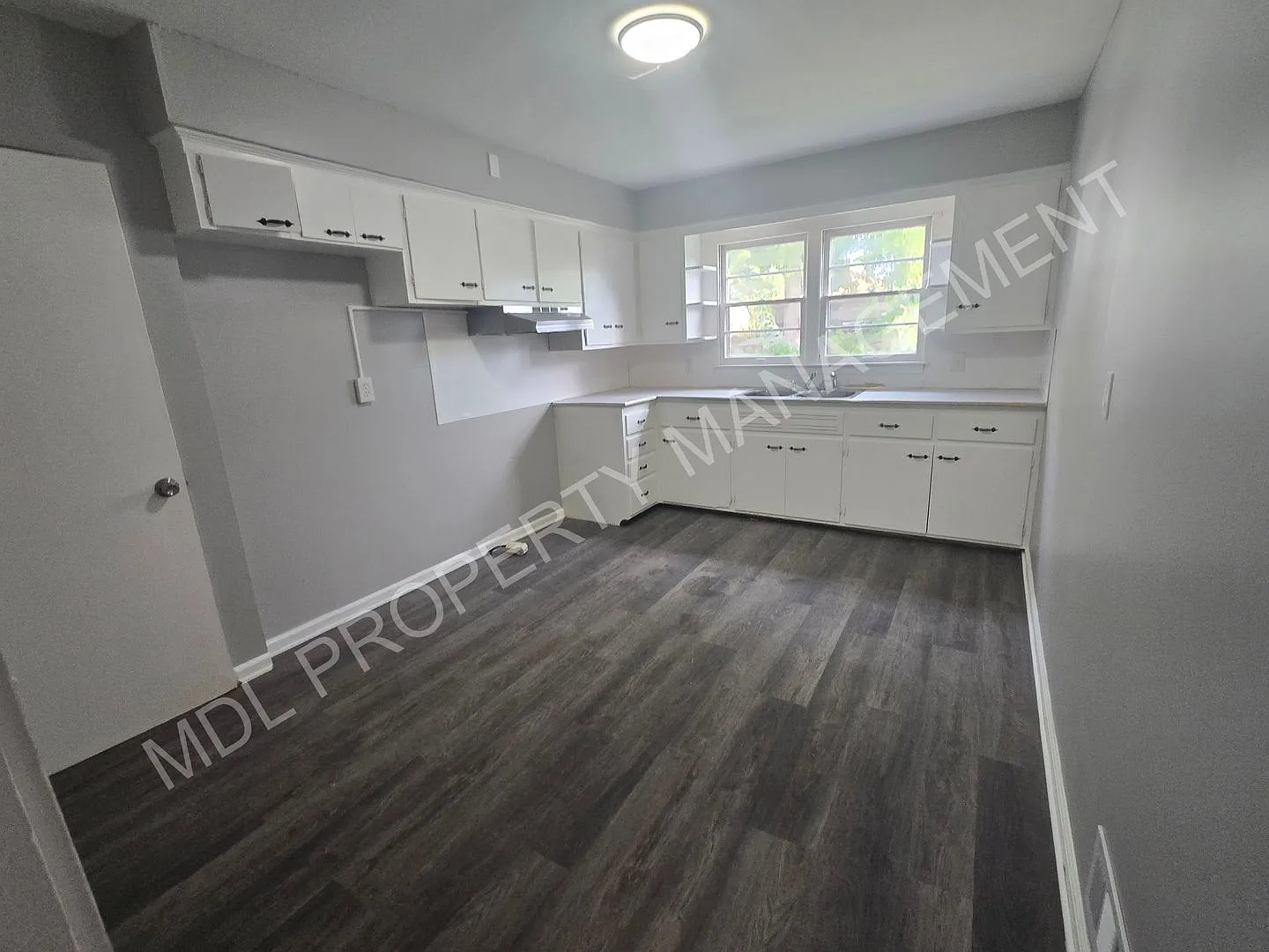 2-Bedroom House in Saginaw — Photo 2