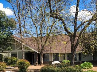 9690 N Stanford Ave, Clovis, CA 93619
