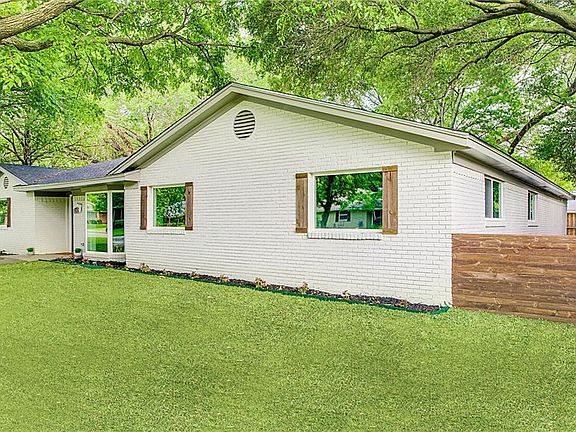 3rd image of 3252 Galahad Dr