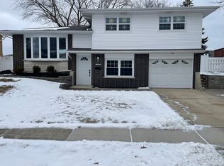 7454 160th St, Tinley Park, IL 60477