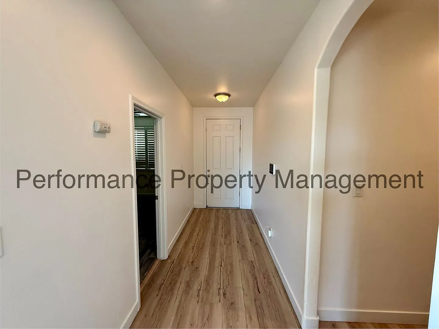Cute 4 Bed/2 Bath NW Bakersfield Home w/ RBP & Deposit Alternative Option — Photo 2